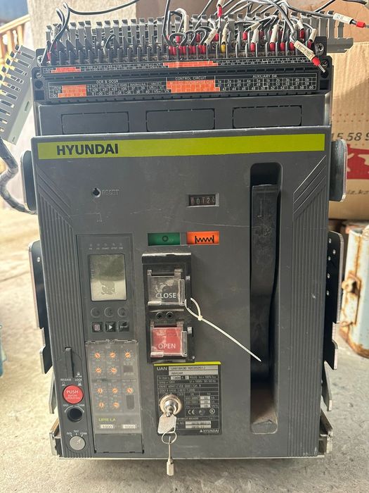 Автоматический Выключатель HYUNDAI 1000A воздушные
