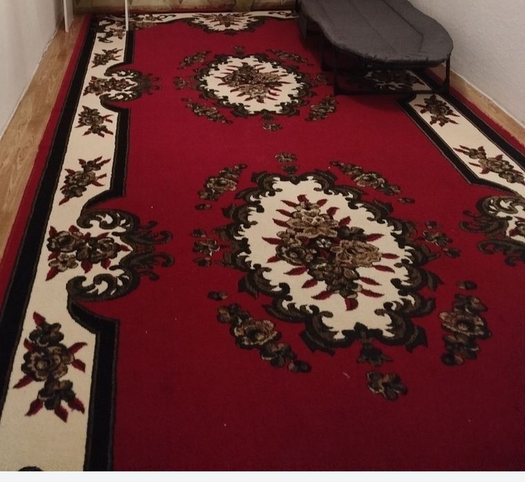 Ковёр бесплатно б/у