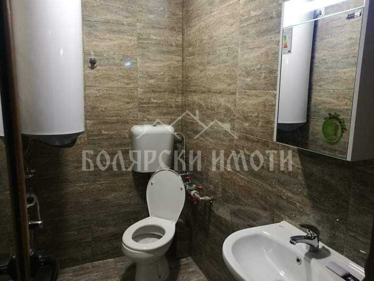 Дава се под наем Двустаен апартамент в Велико Търново, Център - 70 кв.м за 332 € - Снимка #5