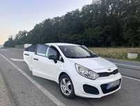 Vând mașină Kia Rio 2012