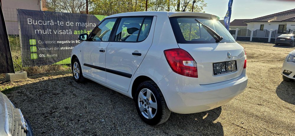 Rate Cash Skoda Fabia an 2010 benzina 1200 cm3  euro 5