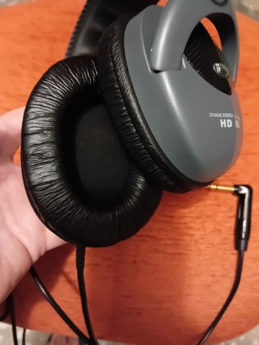 Căsti Studio  cu fir