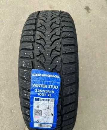 Новые зимние шины с шипами 225 55 R19