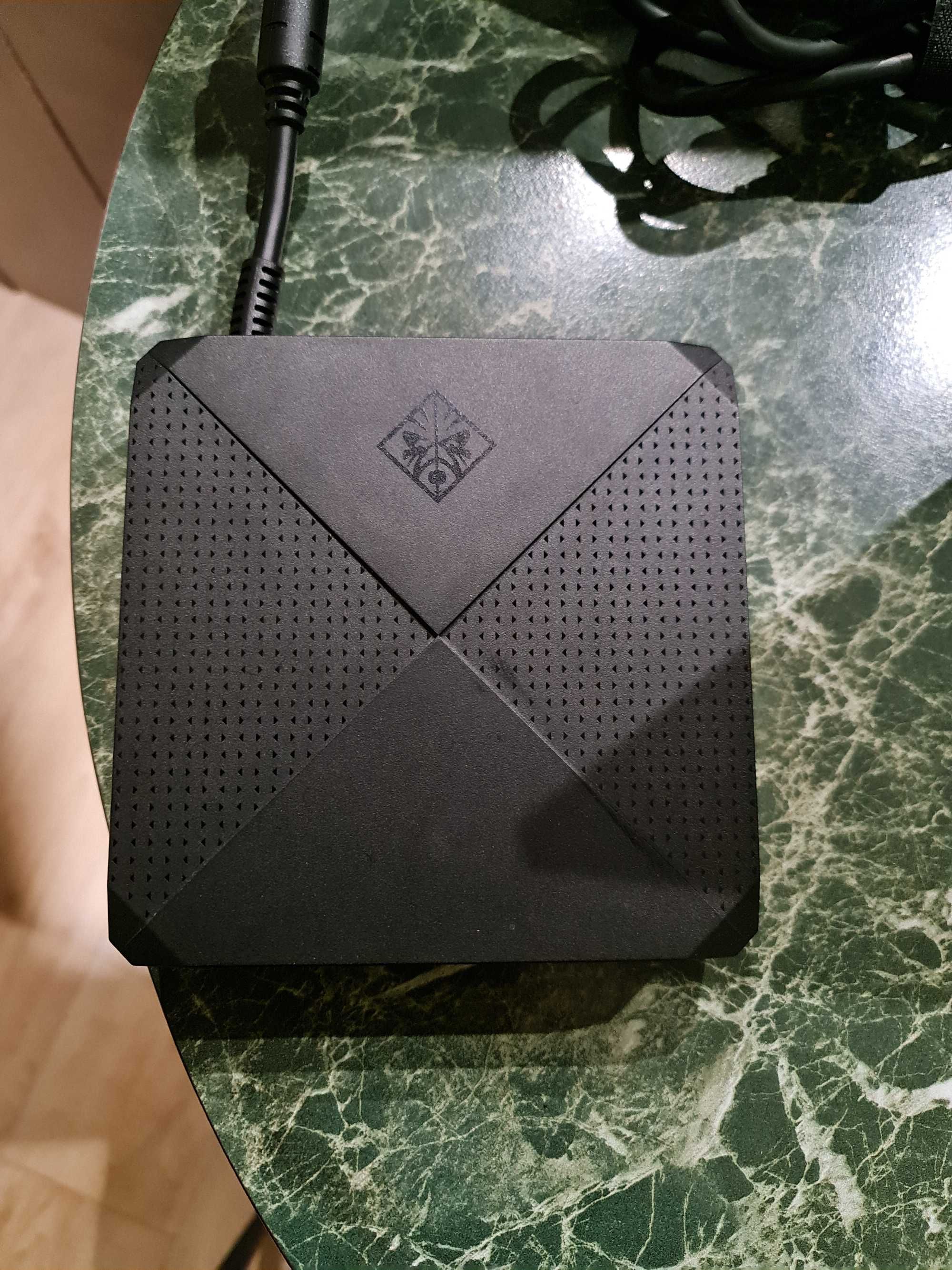 HP OMEN 17 ( 17-CB1001NU ) RTX 2080 SUPER, 32GB RAM, i7-10750H 5 GHz