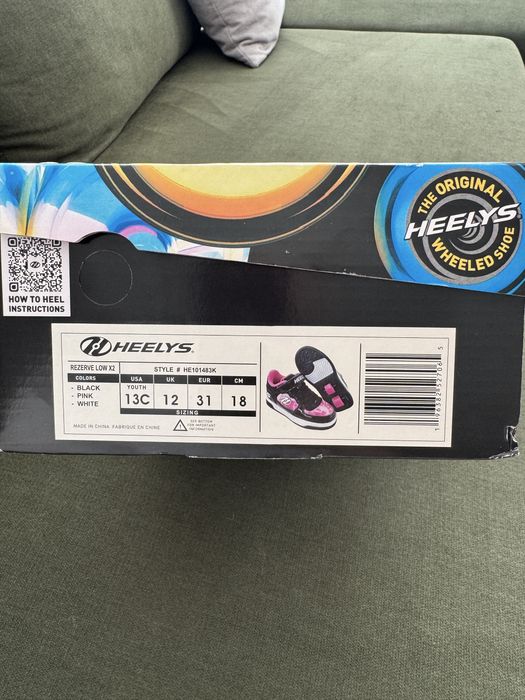 Adidasi cu role heelys marimea 31 ( 18 cm)