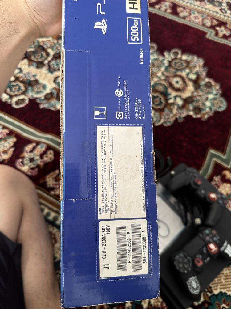Ps4 slim 500g yangi uzim ochganiga 3oy bulgan