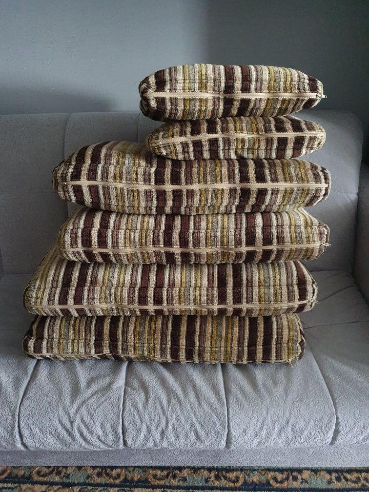 Продам комплект подушек диванных