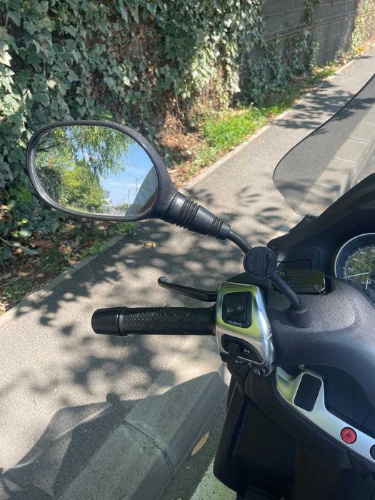 Piaggio Mp3 400 / 2021 / ABS/ASR    3600 euro + TVA Deductibil