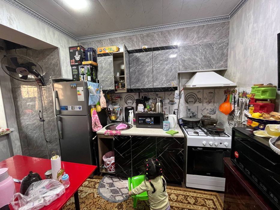 9xudud srochna 2xona uyimizni sotamiz