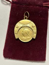 talisman pandantiv potcoava aur 18k si moneda 22k,8,46g era victoriana