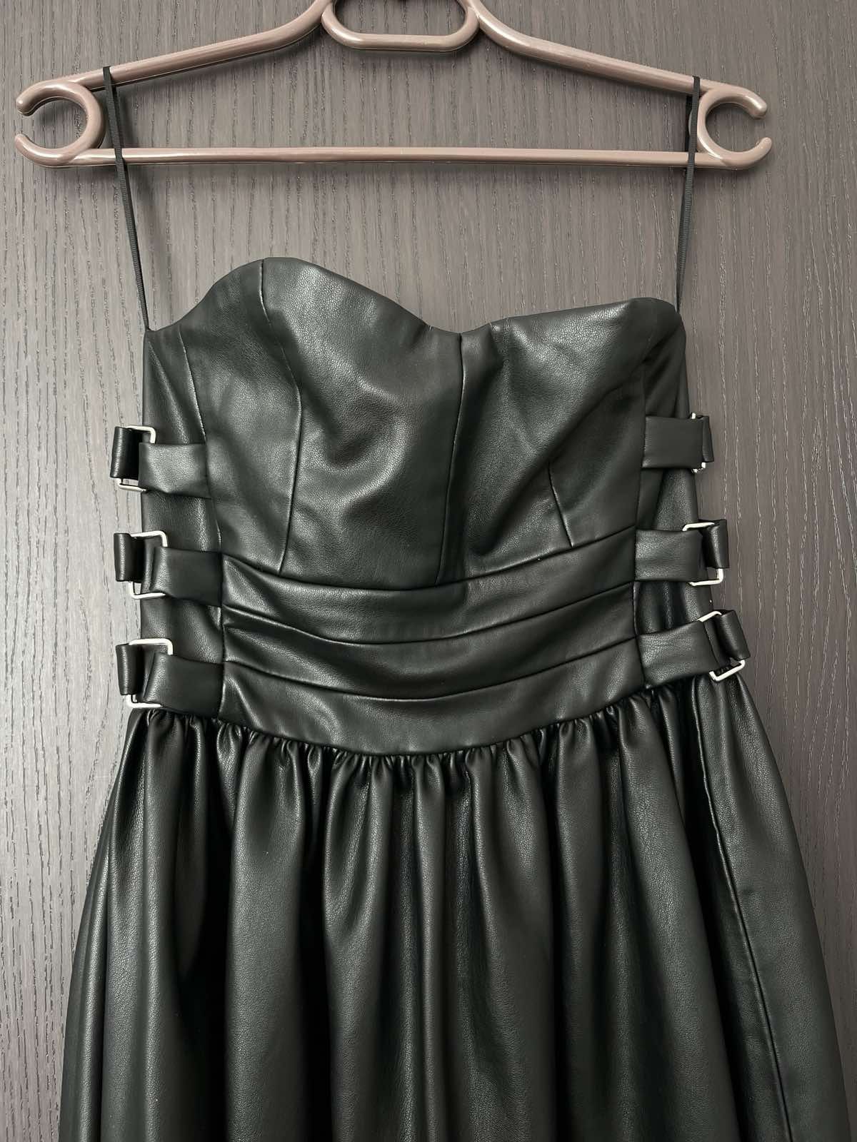 Черна кожена рокля ZARA