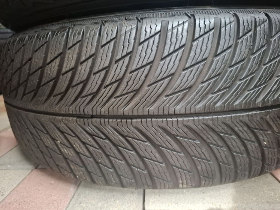 Set 4 anvelope iarna  235 60 18 Michelin
