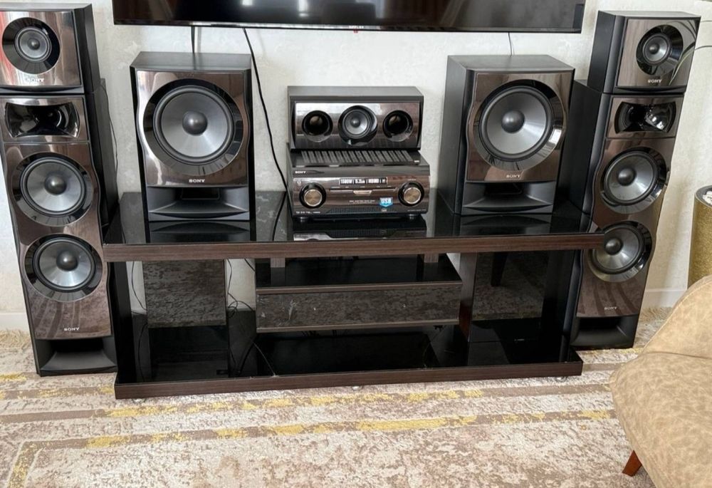 SONY muzikalni sentr 5.2