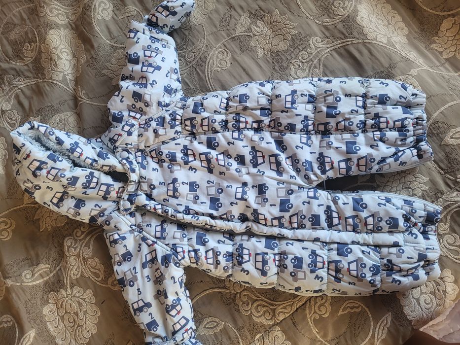 Детские зимние комбинезоны