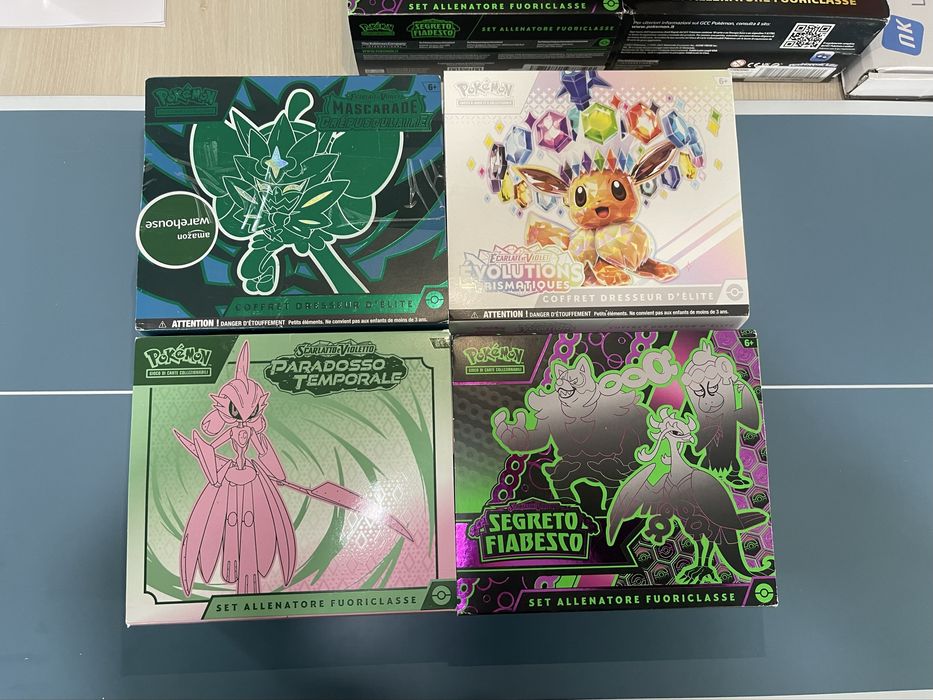 Cutii de Pokemon Desigilate