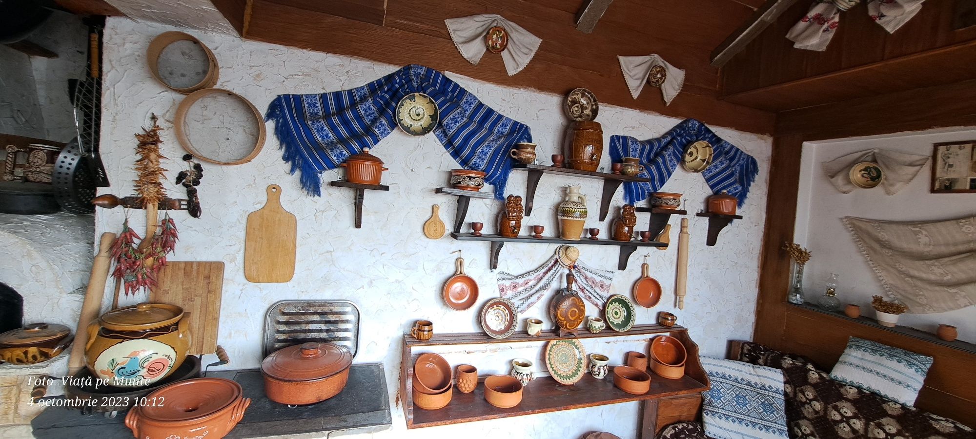 Vând obiecte traditionale românesti