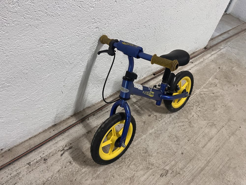 Balance bike pentru copii cu varsta de maxim 4 ani