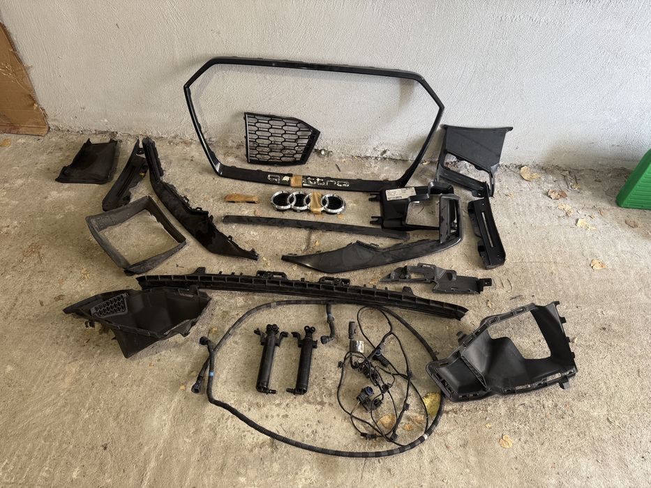 Audi RS3 - Оригинални части от предна броня