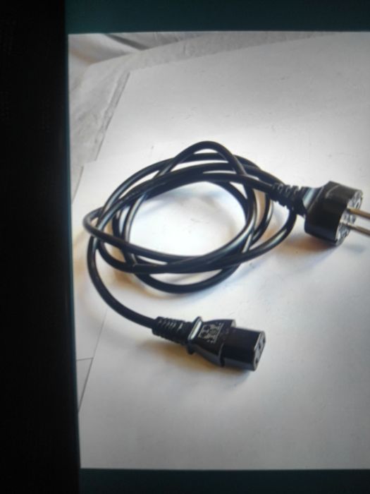 Cablu electric de alimentare 220 V pentru calculatoare desktop