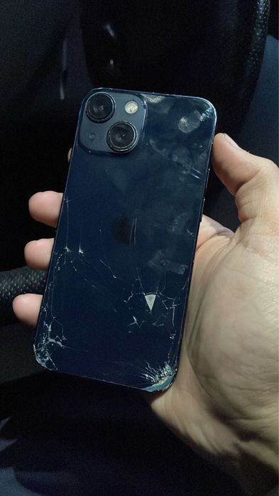 Продам 13 мини срочно,минус только задний стекло