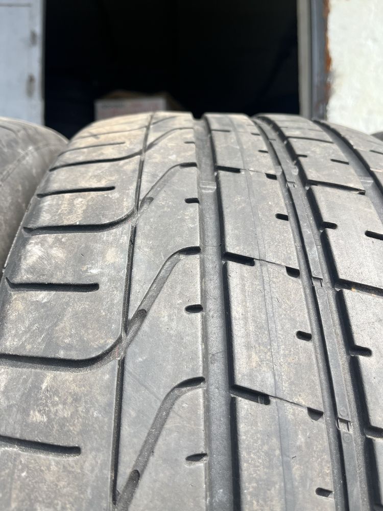 4 бр. летни гуми 255/40/20 Pirelli AO 4,5-5,5 mm DOT 2718