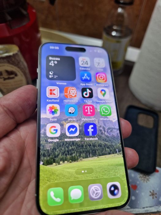 Vand/Schimb iPhone 15 Pro…full box