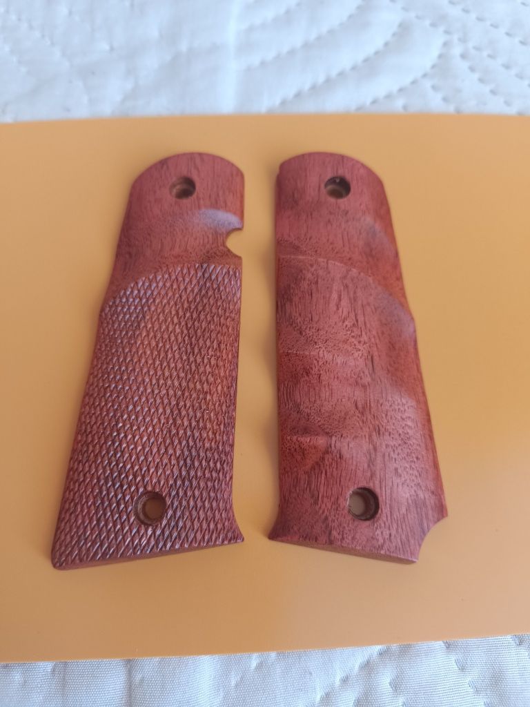 Colt 1911 чирени
