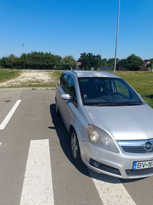 Opel Zafira b an 2007,7 locuri