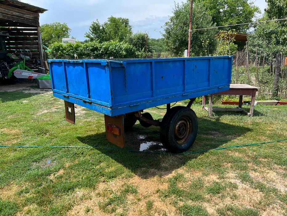 Remorca dupa tractor