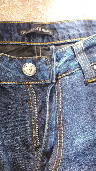 Дънки трусарди не ползвани