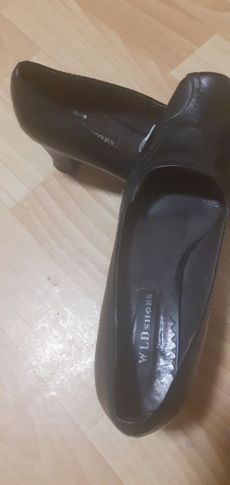 Туфли  кожаные  38р за 10 000