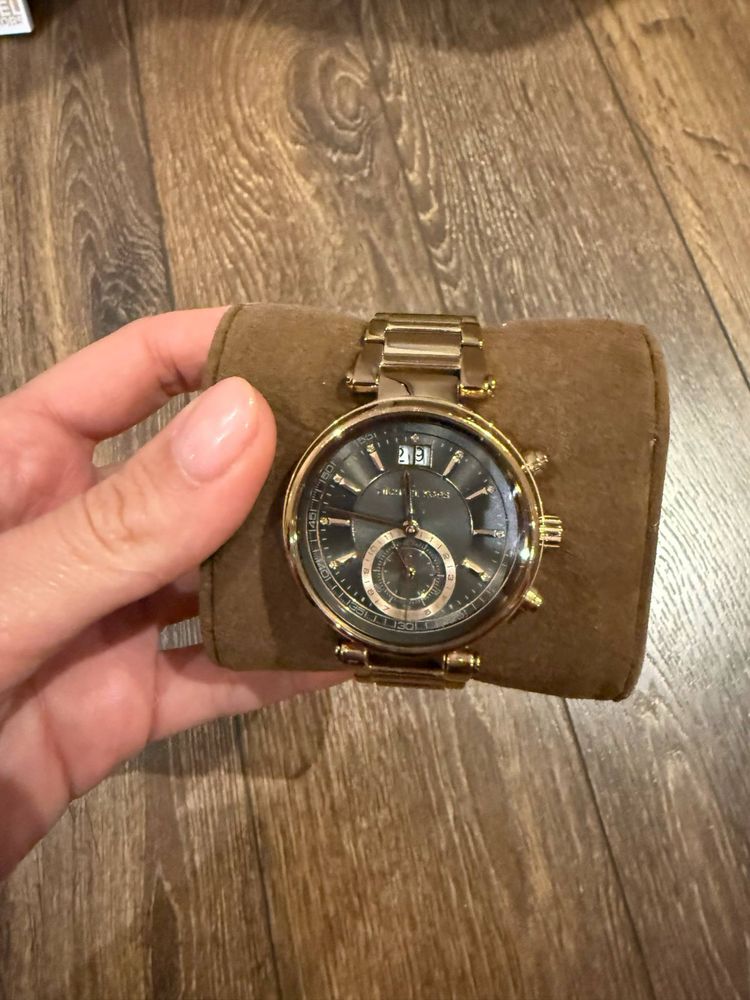 Часовник Michael Kors