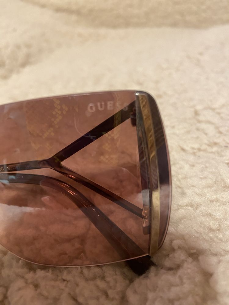 дамски слънчеви очила Guess