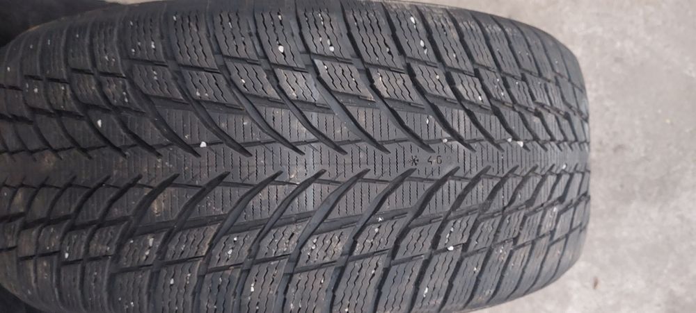 225 45 R18 Nokian Snowproof 1