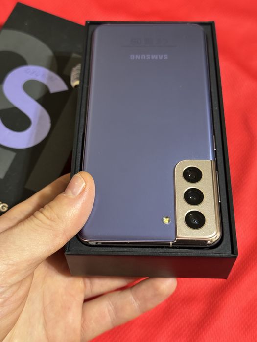 Samsung S21 256 gb Ram 8 5G польный комплект