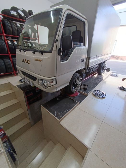 Jac фургон 3.5 тонна 2014 кондиционер бор.