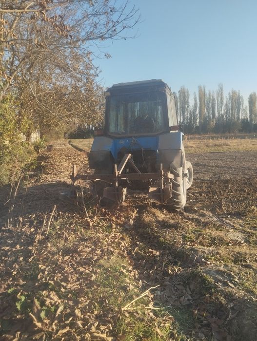 MTZ 80 Traktor sotiladi