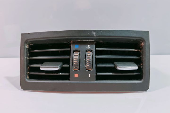 Grila aerisire / ventilatie 64226932023 BMW Seria 5 E60/E61 (facelift
