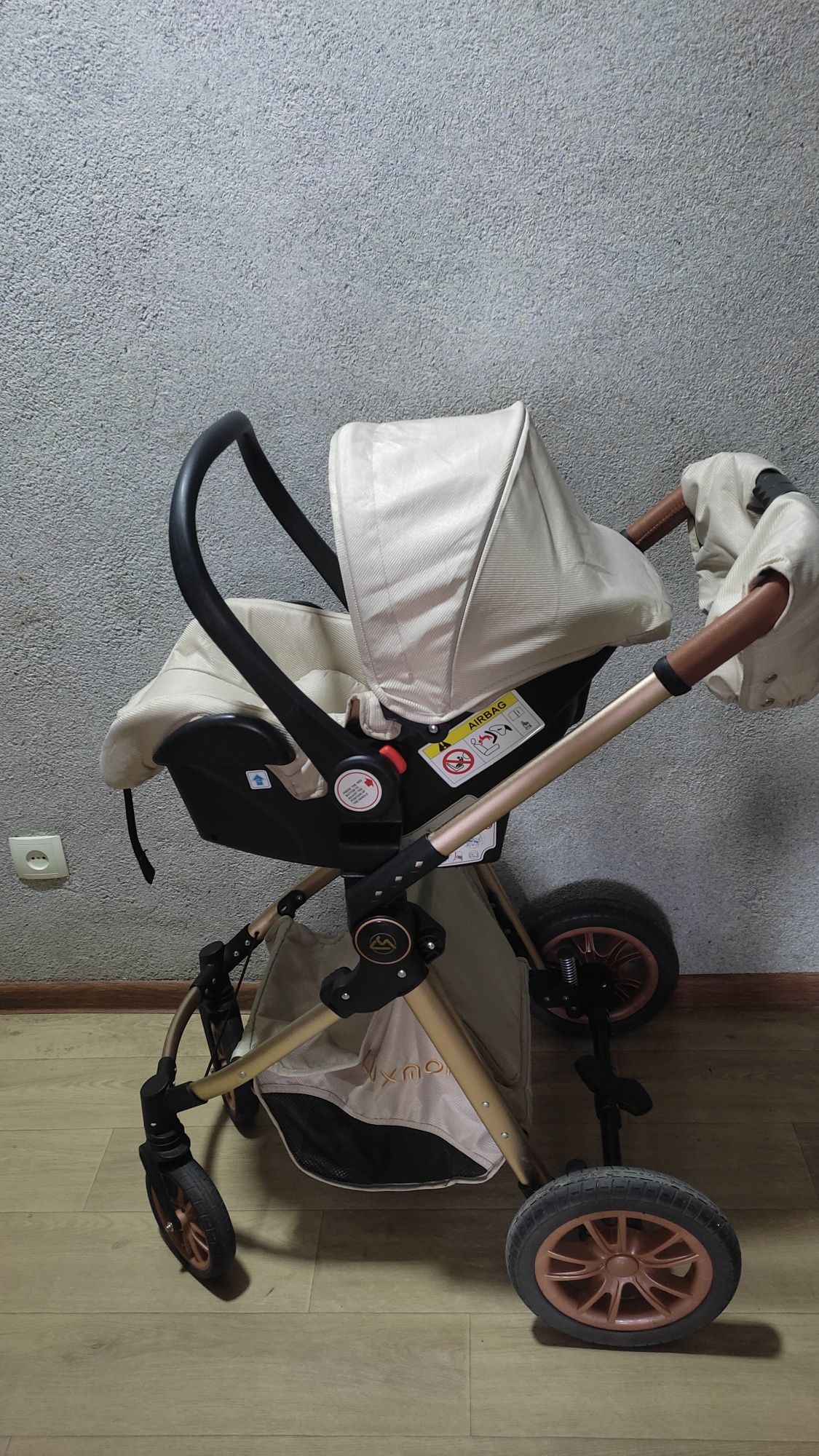 Детская коляска 3в1