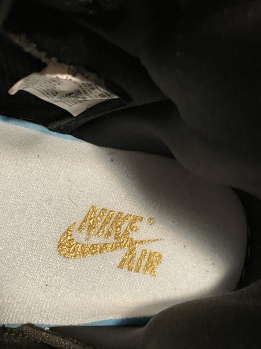 Air Jordan 1 high Gold Toe