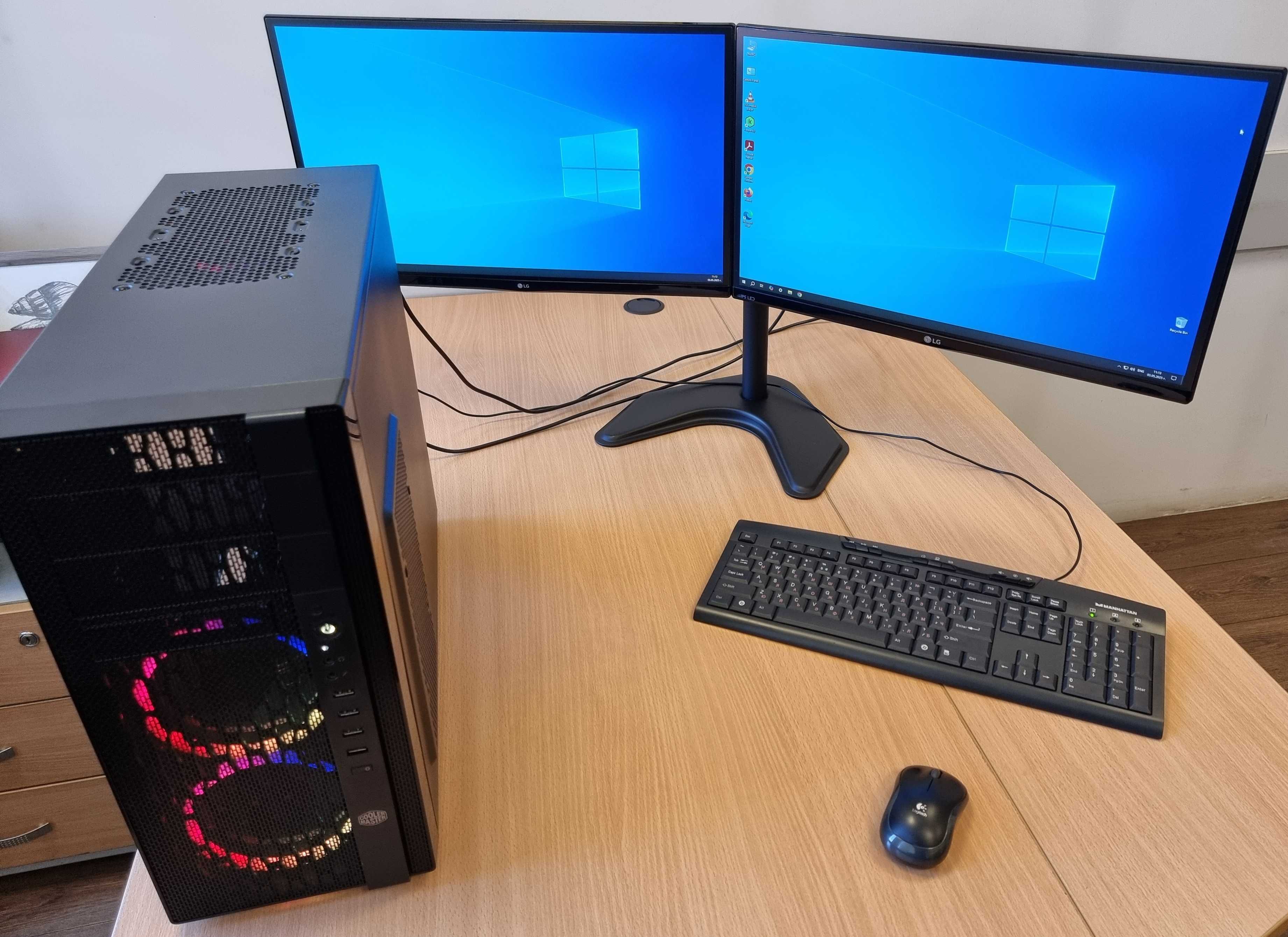 Компютърна конфигурация с два монитира, Gaming setup, Видео, Офис