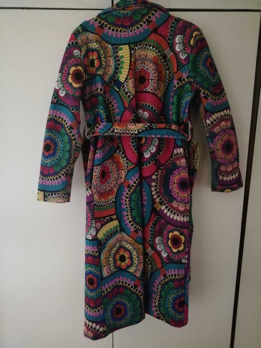 Пъстро бутиково палто