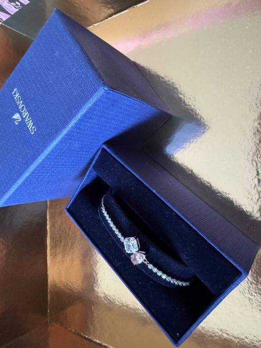 Лот различни бижута