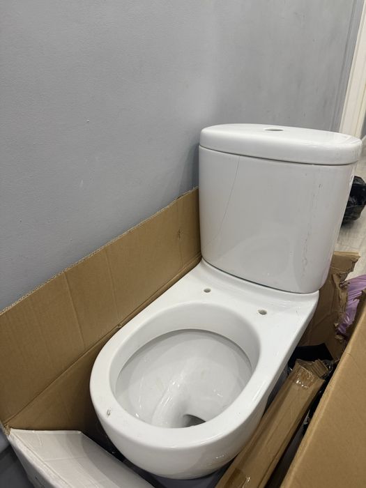 Унитаз белый б/у