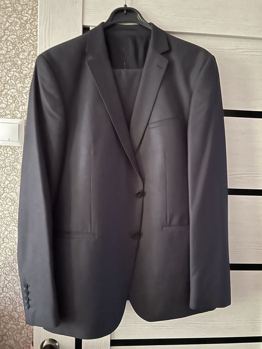 Продам мужской костюм