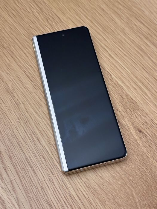 Samsung Fold 3 | 256GB | Fullbox