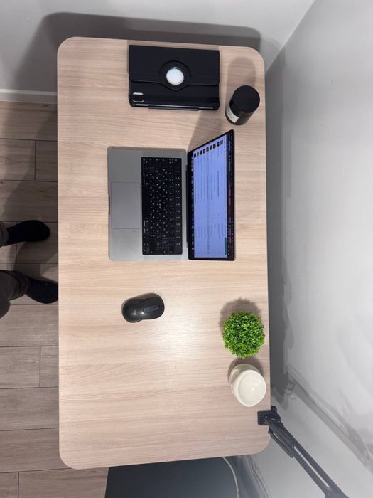 Продам компьютерный стол