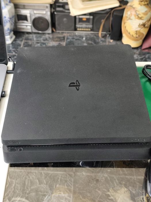 Конзола Sony playstation ps4 slim 1 TB CUH-2016B