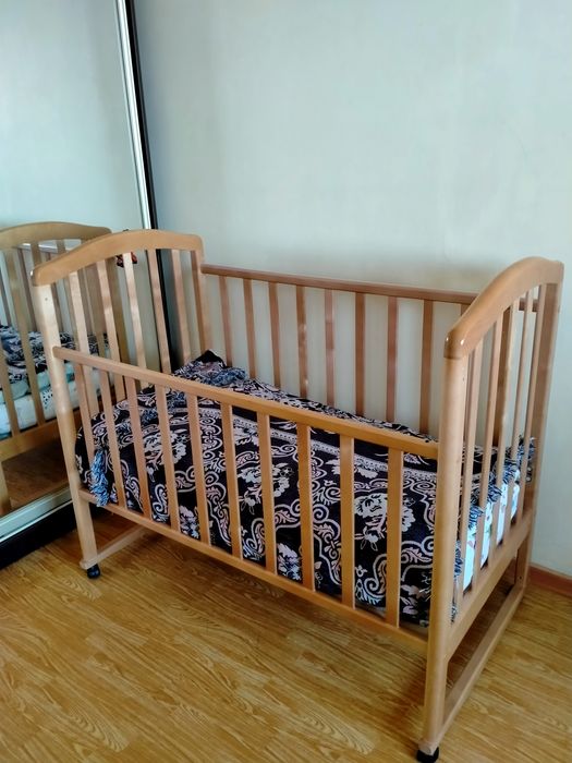 Детский манеж из 100% дерева.