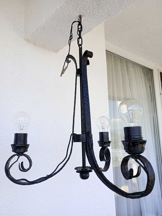 Стари полюлеи от ковано желязо 2 бр.